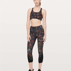 Lululemon Wunder Under II special edition 24 inch scallop Roll Down Crop size 6